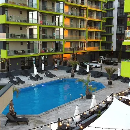 Daire Paradise Sea View 2bd N Pools Navodari
