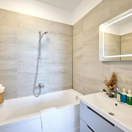 Paradise Sea View 2bd N Pools Daire Navodari