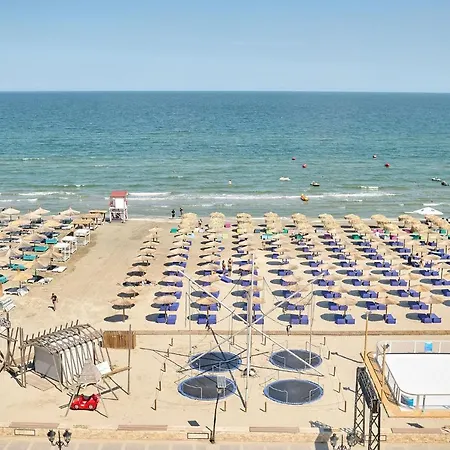 Paradise Sea View 2bd N Pools Apartament Năvodari