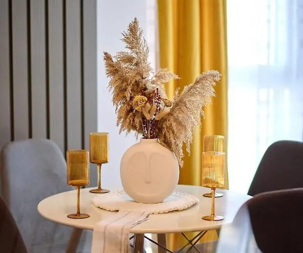 Paradise Sea View 2bd N Pools