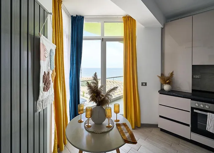 Daire Paradise Sea View 2bd N Pools